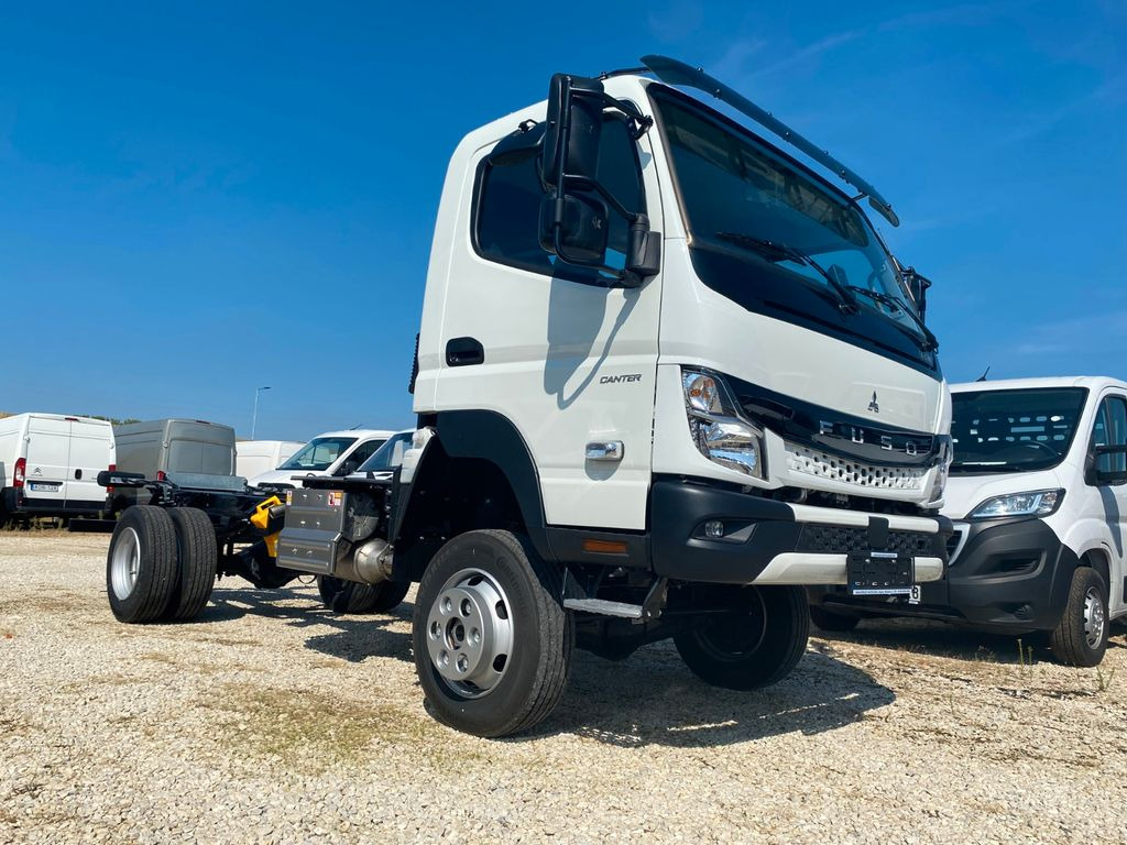 חָדָשׁ משאית עם שלדת תא, משאית מנוף Mitsubishi Canter FUSO 6C18 Fahrgestell 4WD 175Ps Sofort: תמונה 11