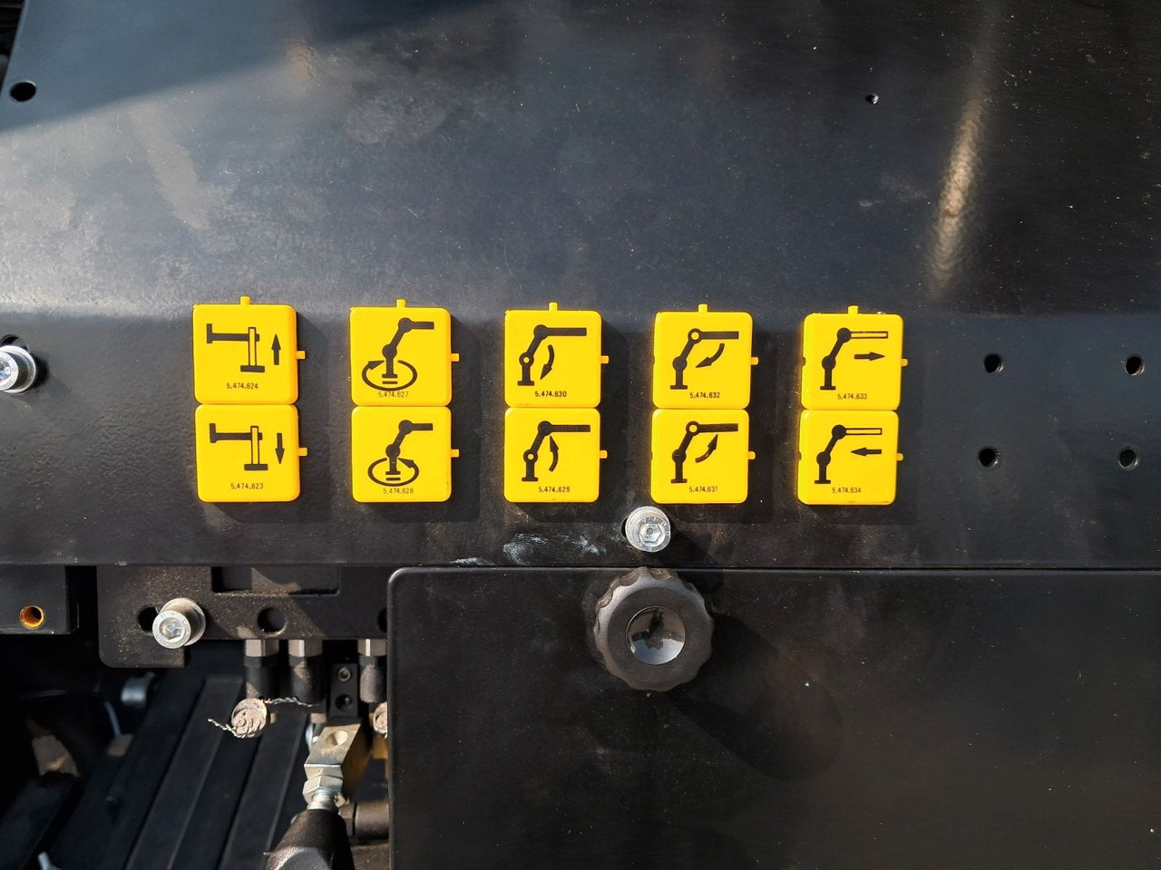 הַחכָּרָה  Mitsubishi FUSO CANTER 6C18 4WD PRITSCHE+PM 6522P KRAN Mitsubishi FUSO CANTER 6C18 4WD PRITSCHE+PM 6522P KRAN: תמונה 28