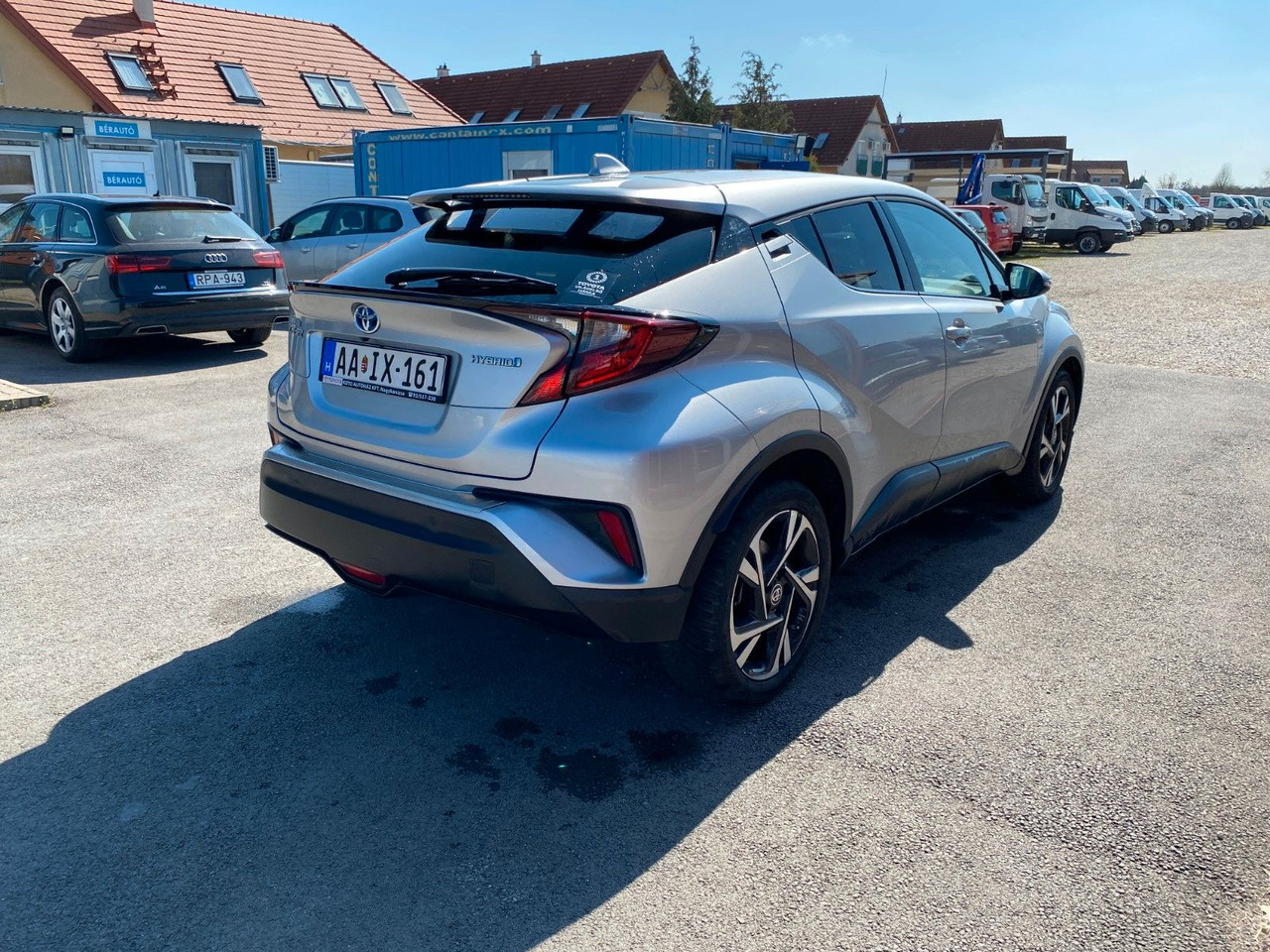 Toyota C-HR 1.8-l-VVTi Hybrid Flow - SUV: תמונה 2 Toyota C-HR 1.8-l-VVTi Hybrid Flow - SUV: תמונה 2
