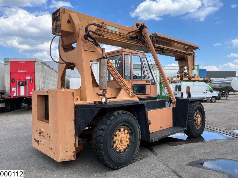 Belotti B81V/2 12 mtr - מלגזת סולר: תמונה 4 Belotti B81V/2 12 mtr - מלגזת סולר: תמונה 4