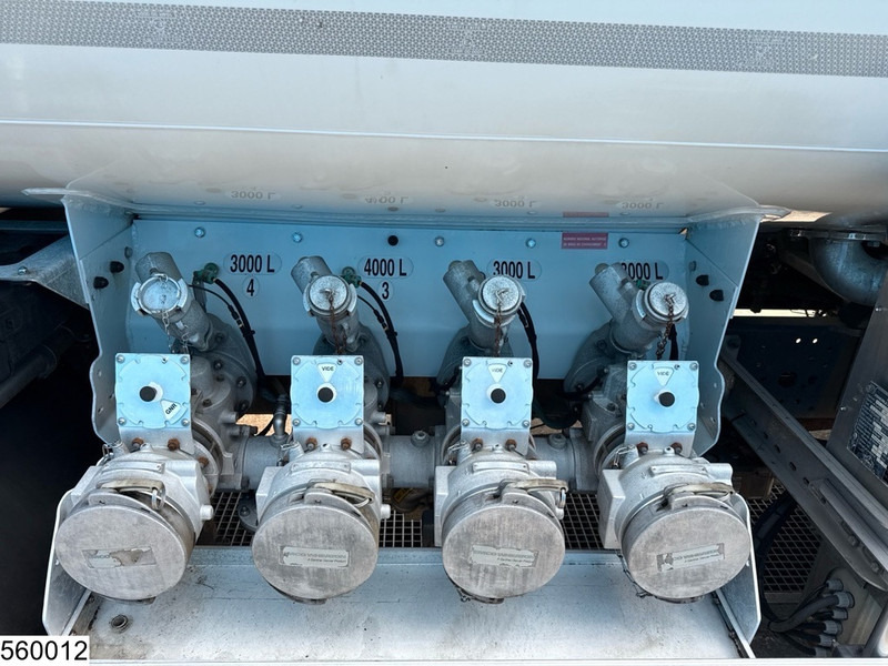 Iveco Eurocargo 190EL28 EURO 5, FUEL, 13390 liter, 4 Comp, Magyar - משאית מכל: תמונה 5 Iveco Eurocargo 190EL28 EURO 5, FUEL, 13390 liter, 4 Comp, Magyar - משאית מכל: תמונה 5