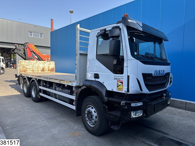 Iveco Trakker 360 - משאית צד נופל/ שטוחה, משאית מנוף: תמונה 3 Iveco Trakker 360 - משאית צד נופל/ שטוחה, משאית מנוף: תמונה 3
