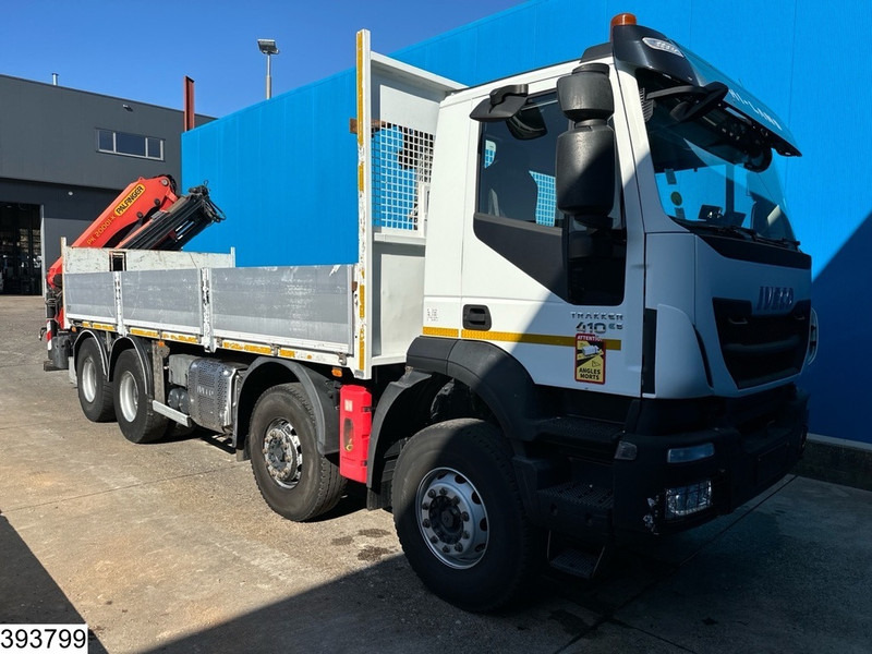 Iveco Trakker 410 8x4, EURO 6, Palfinger, Remote, Retarder - משאית צד נופל/ שטוחה, משאית מנוף: תמונה 3 Iveco Trakker 410 8x4, EURO 6, Palfinger, Remote, Retarder - משאית צד נופל/ שטוחה, משאית מנוף: תמונה 3