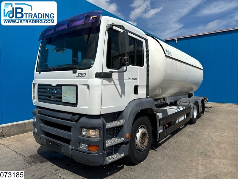 MAN TGA 26 310 6X2, 22070 Liter, PTO - משאית מכל: תמונה 1 MAN TGA 26 310 6X2, 22070 Liter, PTO - משאית מכל: תמונה 1