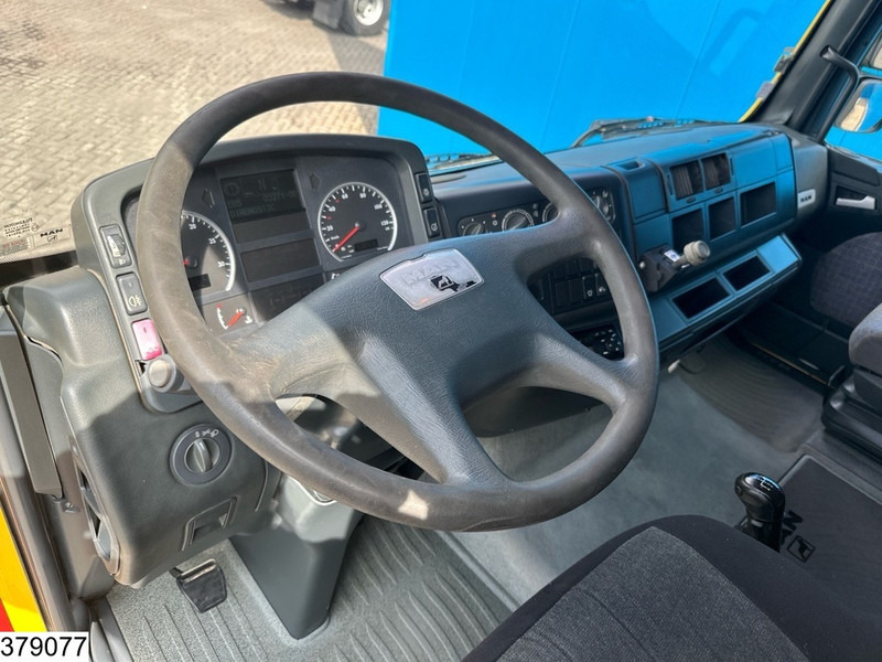 MAN TGA 33 530 6X4, Manual, Steel suspension, Hydraulics - יחידת טרקטור: תמונה 5 MAN TGA 33 530 6X4, Manual, Steel suspension, Hydraulics - יחידת טרקטור: תמונה 5