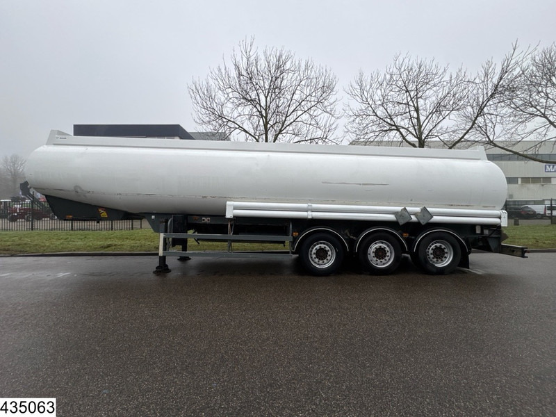 MERCERON Fuel 38.000 Liter, 7 Compartments - סמיטריילר מכל: תמונה 2 MERCERON Fuel 38.000 Liter, 7 Compartments - סמיטריילר מכל: תמונה 2