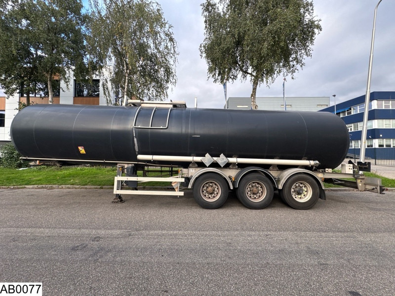 Magyar Bitum 33330 Litres, 1 Compartment - סמיטריילר מכל: תמונה 2 Magyar Bitum 33330 Litres, 1 Compartment - סמיטריילר מכל: תמונה 2