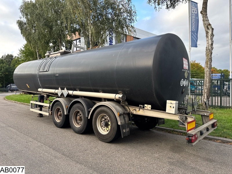 Magyar Bitum 33330 Litres, 1 Compartment - סמיטריילר מכל: תמונה 3 Magyar Bitum 33330 Litres, 1 Compartment - סמיטריילר מכל: תמונה 3