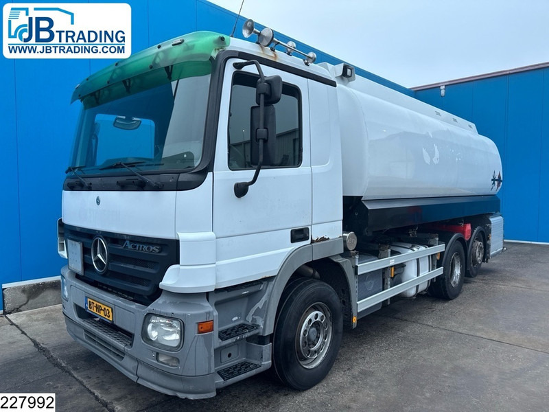 Mercedes-Benz Actros 2532 6x2, EURO 5, 23600 Liter, 5 Comp, LAG - משאית מכל: תמונה 1 Mercedes-Benz Actros 2532 6x2, EURO 5, 23600 Liter, 5 Comp, LAG - משאית מכל: תמונה 1