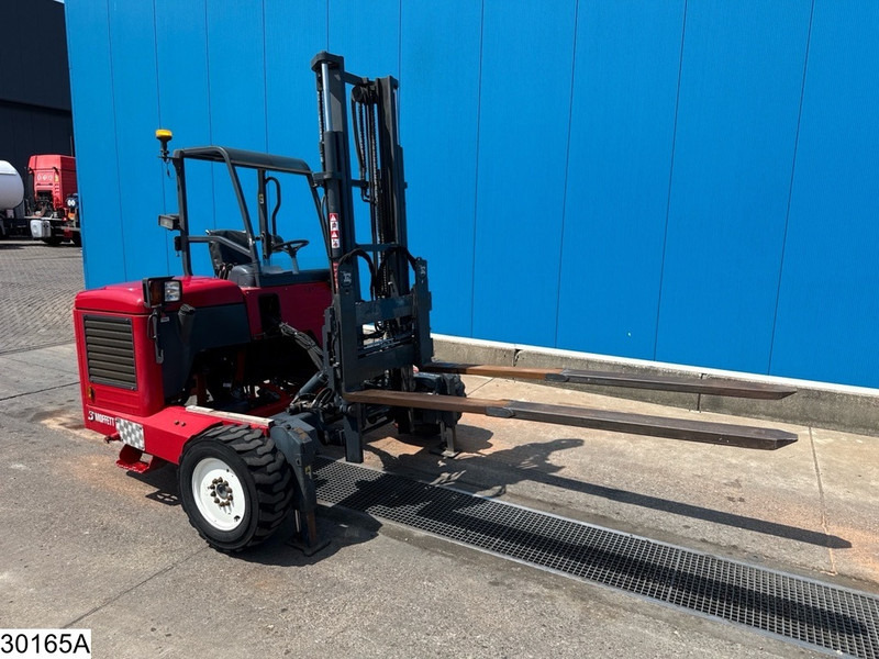 Moffett M5 20.4 1889 Hr, 26.1 kW - מלגזת סולר: תמונה 3 Moffett M5 20.4 1889 Hr, 26.1 kW - מלגזת סולר: תמונה 3