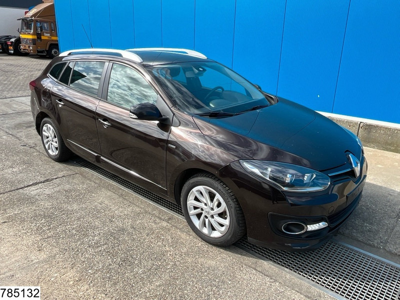 Renault ? Megane 1.5 Price includes VAT - מכונית: תמונה 4 Renault ? Megane 1.5 Price includes VAT - מכונית: תמונה 4