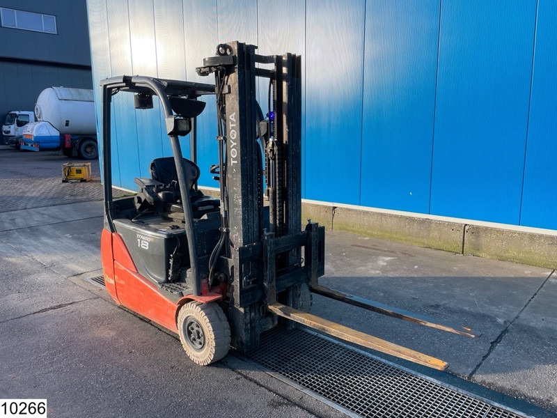 Toyota 8FBEKT18 1800KG, H 4.7M, 7764h, charger - מלגזה חשמלית: תמונה 3 Toyota 8FBEKT18 1800KG, H 4.7M, 7764h, charger - מלגזה חשמלית: תמונה 3