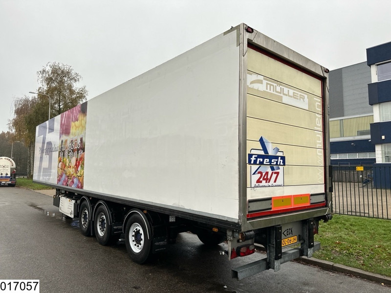Van Eck Koel vries Mitsubishi - סמיטריילר עם קירור: תמונה 3 Van Eck Koel vries Mitsubishi - סמיטריילר עם קירור: תמונה 3