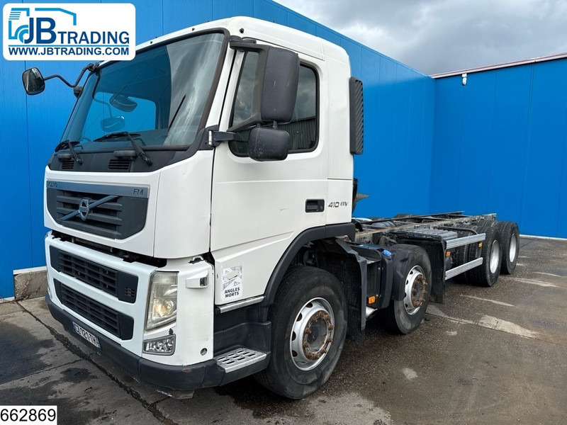 Volvo FM 410 8x4, EURO 5, PTO - משאית עם שלדת תא: תמונה 1 Volvo FM 410 8x4, EURO 5, PTO - משאית עם שלדת תא: תמונה 1