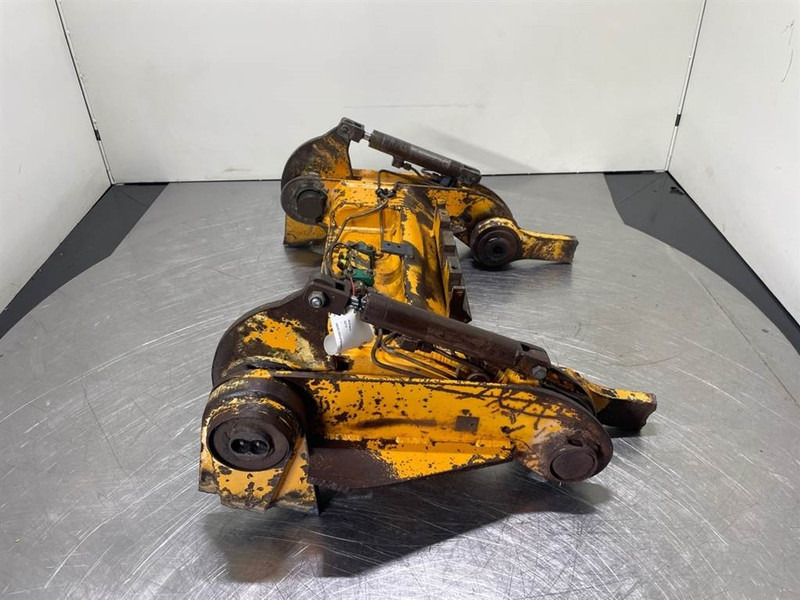 Ahlmann AZ10 - Quick coupler/Schnellwechsler/Snelwissel - מצמד מהיר עבור מכונת בנייה: תמונה 3 Ahlmann AZ10 - Quick coupler/Schnellwechsler/Snelwissel - מצמד מהיר עבור מכונת בנייה: תמונה 3