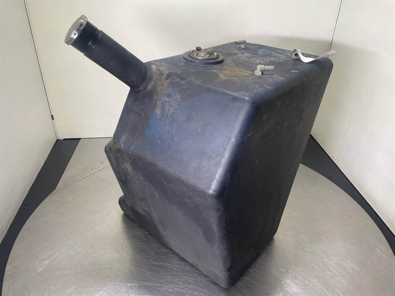 Ahlmann AZ150-4100050A-Fuel tank/Kraftstofftank - מסגרת/ שלדה עבור מכונת בנייה: תמונה 5 Ahlmann AZ150-4100050A-Fuel tank/Kraftstofftank - מסגרת/ שלדה עבור מכונת בנייה: תמונה 5