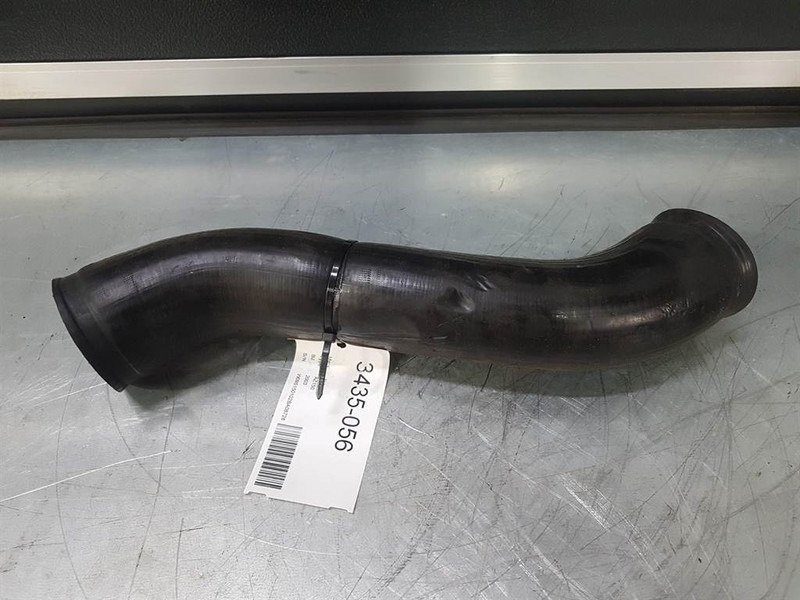 Ahlmann AZ150-4100295A/23108373-Hose/Ladeluftschlauch - מנוע וחלקים עבור מכונת בנייה: תמונה 1 Ahlmann AZ150-4100295A/23108373-Hose/Ladeluftschlauch - מנוע וחלקים עבור מכונת בנייה: תמונה 1