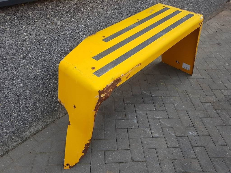 Ahlmann AZ150-4181501A-R/A-Mud guard/Kotfluegel/Spatbord - כנפון עבור מכונת בנייה: תמונה 2 Ahlmann AZ150-4181501A-R/A-Mud guard/Kotfluegel/Spatbord - כנפון עבור מכונת בנייה: תמונה 2