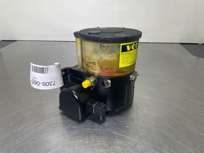 Ahlmann AZ150-Vogel KFG1-5+924 24V-Lubricating system - מסגרת/ שלדה עבור מכונת בנייה: תמונה 2 Ahlmann AZ150-Vogel KFG1-5+924 24V-Lubricating system - מסגרת/ שלדה עבור מכונת בנייה: תמונה 2