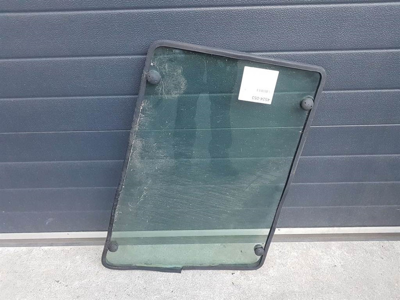 Ahlmann AZ210E-4106213A-Window/Scheibe/Ruit - תא ופנים הרכב עבור מכונת בנייה: תמונה 1 Ahlmann AZ210E-4106213A-Window/Scheibe/Ruit - תא ופנים הרכב עבור מכונת בנייה: תמונה 1