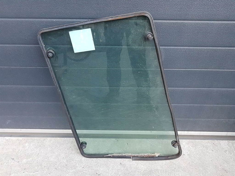 Ahlmann AZ210E-4106213A-Window/Scheibe/Ruit - תא ופנים הרכב עבור מכונת בנייה: תמונה 2 Ahlmann AZ210E-4106213A-Window/Scheibe/Ruit - תא ופנים הרכב עבור מכונת בנייה: תמונה 2
