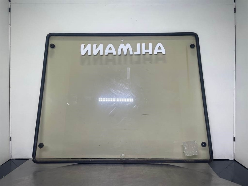 Ahlmann AZ6-4110393A-Window/Heckscheibe/Ruit - תא ופנים הרכב עבור מכונת בנייה: תמונה 2 Ahlmann AZ6-4110393A-Window/Heckscheibe/Ruit - תא ופנים הרכב עבור מכונת בנייה: תמונה 2