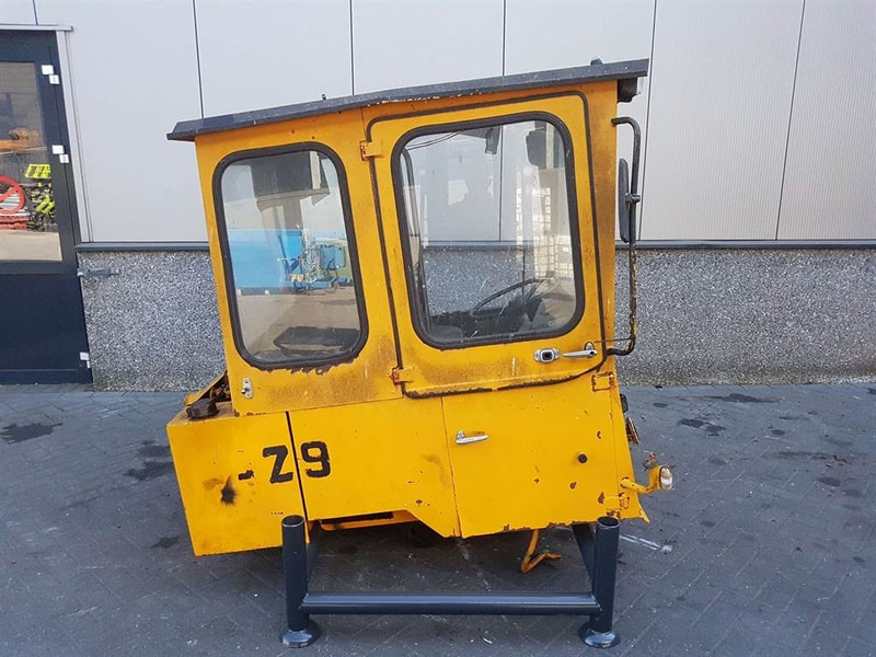 Ahlmann AZ9/AS7CS - Cabin/Kabine/Cabine - תא ופנים הרכב עבור מכונת בנייה: תמונה 1 Ahlmann AZ9/AS7CS - Cabin/Kabine/Cabine - תא ופנים הרכב עבור מכונת בנייה: תמונה 1