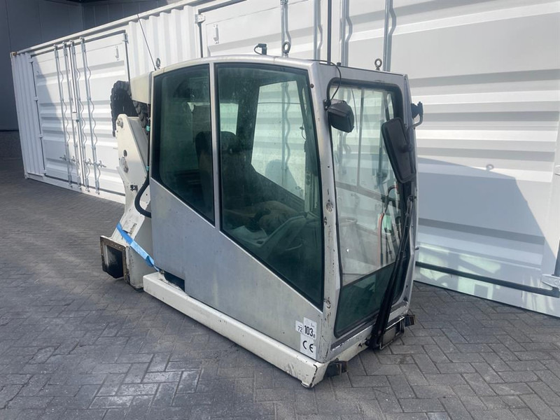 Atlas 1704MH - Cabin/Kabine/Cabine - תא ופנים הרכב עבור מכונת בנייה: תמונה 1 Atlas 1704MH - Cabin/Kabine/Cabine - תא ופנים הרכב עבור מכונת בנייה: תמונה 1