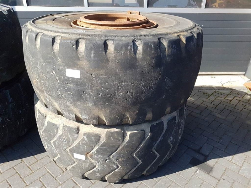 Case 921C-Michelin 26.5R25-Tire/Reifen/Band - גלגלים וצמיגים עבור מכונת בנייה: תמונה 3 Case 921C-Michelin 26.5R25-Tire/Reifen/Band - גלגלים וצמיגים עבור מכונת בנייה: תמונה 3