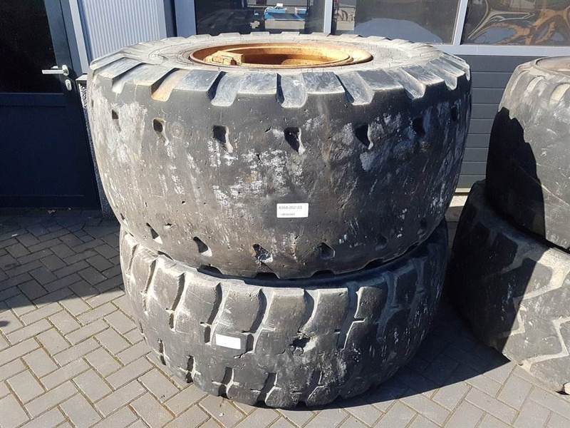 Case 921C-Michelin 26.5R25-Tire/Reifen/Band - גלגלים וצמיגים עבור מכונת בנייה: תמונה 4 Case 921C-Michelin 26.5R25-Tire/Reifen/Band - גלגלים וצמיגים עבור מכונת בנייה: תמונה 4