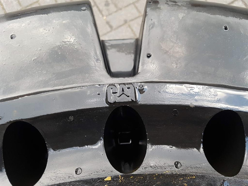 Cat 910/914 - 447-1131 - Tyre/Reifen/Band - גלגלים וצמיגים עבור מכונת בנייה: תמונה 5 Cat 910/914 - 447-1131 - Tyre/Reifen/Band - גלגלים וצמיגים עבור מכונת בנייה: תמונה 5