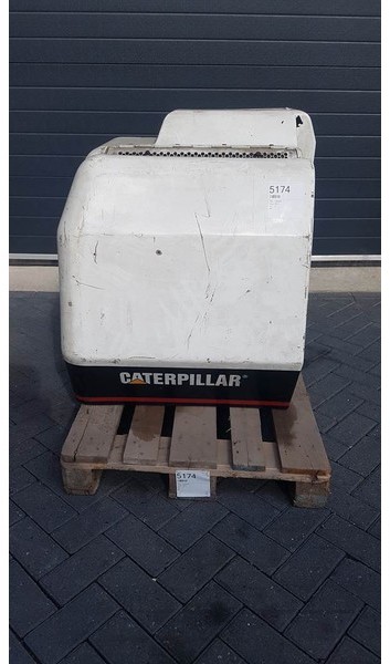 Cat M 318 - Engine hood/Motorhaube/Motorkap - מסגרת/ שלדה: תמונה 2 Cat M 318 - Engine hood/Motorhaube/Motorkap - מסגרת/ שלדה: תמונה 2