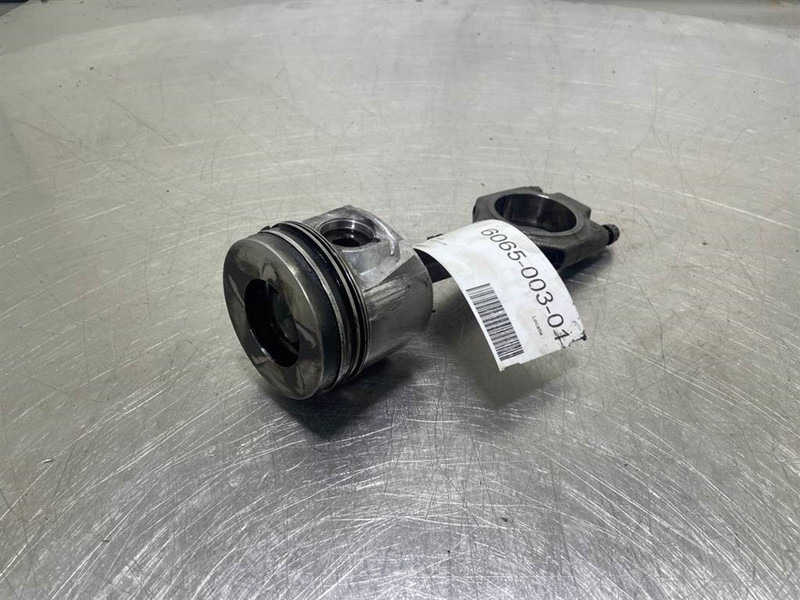 Deutz TD2011L04I - Piston/Kolben/Zuiger - מנוע עבור מכונת בנייה: תמונה 1 Deutz TD2011L04I - Piston/Kolben/Zuiger - מנוע עבור מכונת בנייה: תמונה 1