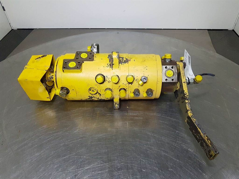 Furukawa W725LS-Swing joint/Drehdurchführung/Draaidoorvoer - חלקי הידרוליקה עבור מכונת בנייה: תמונה 1 Furukawa W725LS-Swing joint/Drehdurchführung/Draaidoorvoer - חלקי הידרוליקה עבור מכונת בנייה: תמונה 1