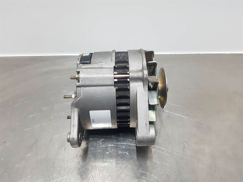 Hitachi 14V 55A-Alternator/Lichtmaschine/Dynamo - מנוע עבור מכונת בנייה: תמונה 3 Hitachi 14V 55A-Alternator/Lichtmaschine/Dynamo - מנוע עבור מכונת בנייה: תמונה 3