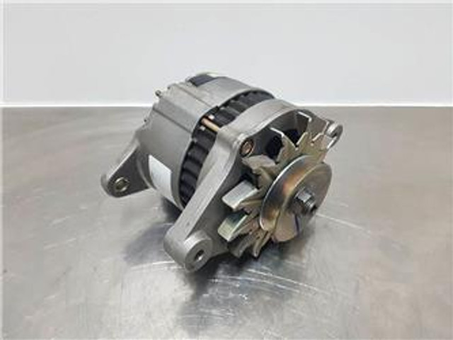 Hitachi 14V 55A-Alternator/Lichtmaschine/Dynamo - מנוע עבור מכונת בנייה: תמונה 1 Hitachi 14V 55A-Alternator/Lichtmaschine/Dynamo - מנוע עבור מכונת בנייה: תמונה 1