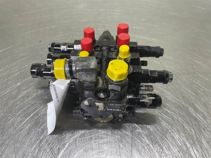 Hitachi ZW95LSD-KYB 00030-30141-Valve/Ventile/Ventiel - חלקי הידרוליקה עבור מכונת בנייה: תמונה 5 Hitachi ZW95LSD-KYB 00030-30141-Valve/Ventile/Ventiel - חלקי הידרוליקה עבור מכונת בנייה: תמונה 5