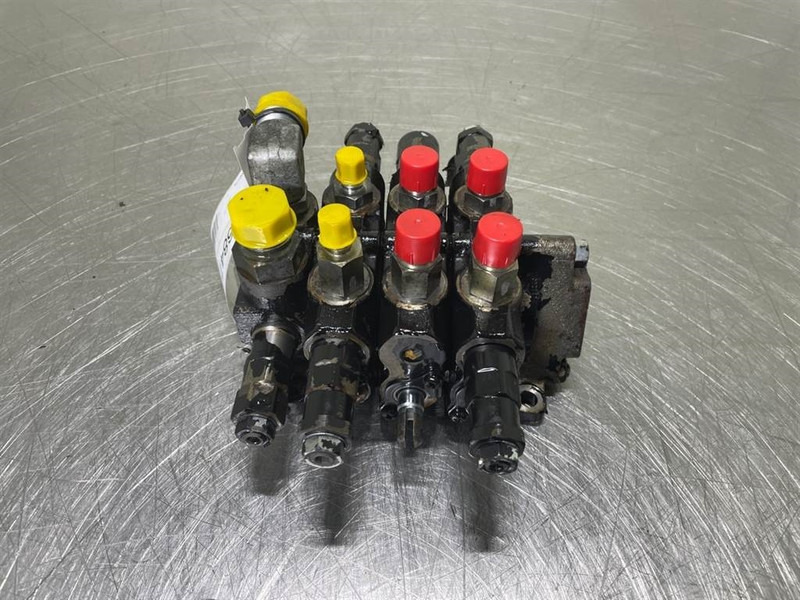 Hitachi ZW95LSD-KYB 00030-30141-Valve/Ventile/Ventiel - חלקי הידרוליקה עבור מכונת בנייה: תמונה 1 Hitachi ZW95LSD-KYB 00030-30141-Valve/Ventile/Ventiel - חלקי הידרוליקה עבור מכונת בנייה: תמונה 1