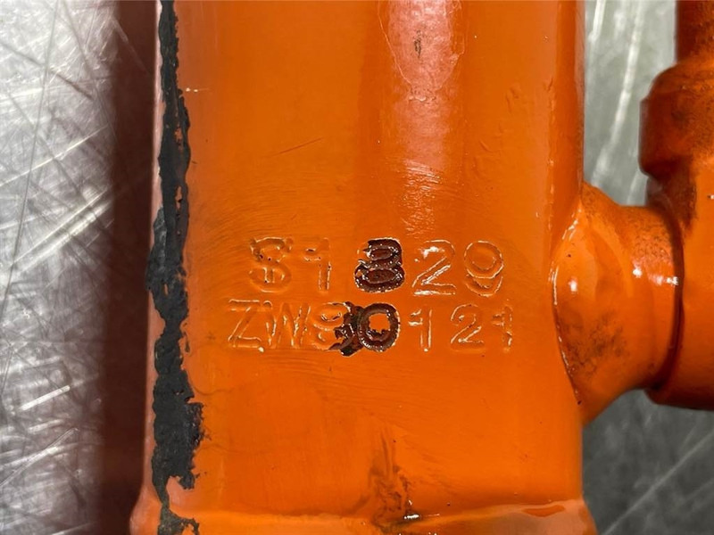 Hitachi ZW95LSD - Steering cylinder/Lenkzylinder - חלקי הידרוליקה עבור מכונת בנייה: תמונה 4 Hitachi ZW95LSD - Steering cylinder/Lenkzylinder - חלקי הידרוליקה עבור מכונת בנייה: תמונה 4