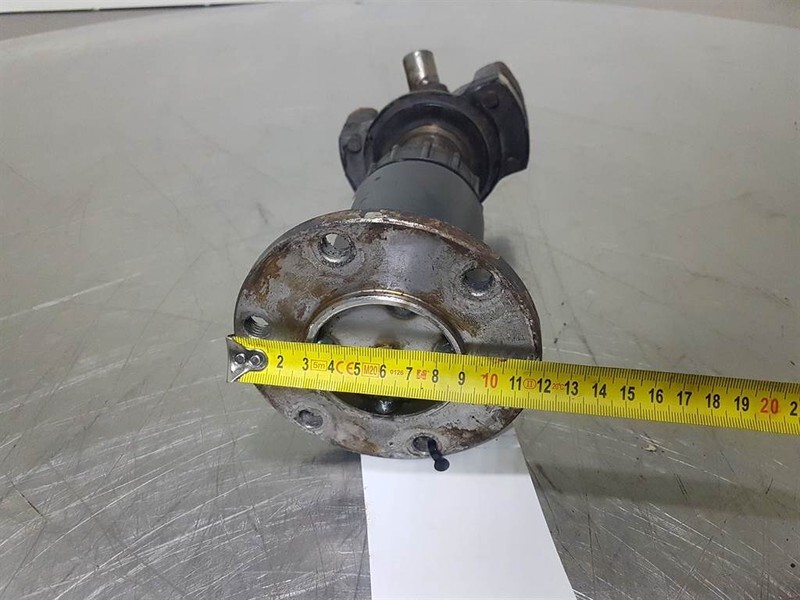 Hyundai HL740-7A-81LF-30041-Propshaft/Gelenkwelle/Cardanas - סרן וחלקים עבור מכונת בנייה: תמונה 5 Hyundai HL740-7A-81LF-30041-Propshaft/Gelenkwelle/Cardanas - סרן וחלקים עבור מכונת בנייה: תמונה 5