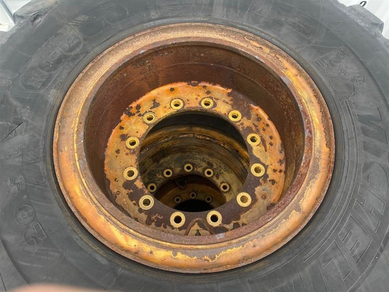 Hyundai HL740-9-Michelin 20.5R25-Tire/Reifen/Band - גלגלים וצמיגים עבור מכונת בנייה: תמונה 3 Hyundai HL740-9-Michelin 20.5R25-Tire/Reifen/Band - גלגלים וצמיגים עבור מכונת בנייה: תמונה 3