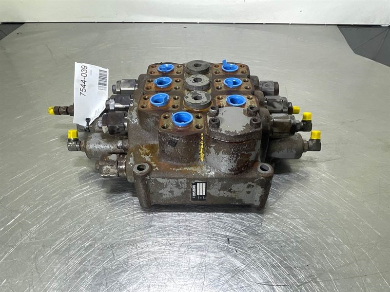 Hyundai HL757-7A-31LD-00030-WA28D7D7F1-57-Valve/Ventile - חלקי הידרוליקה עבור מכונת בנייה: תמונה 4 Hyundai HL757-7A-31LD-00030-WA28D7D7F1-57-Valve/Ventile - חלקי הידרוליקה עבור מכונת בנייה: תמונה 4