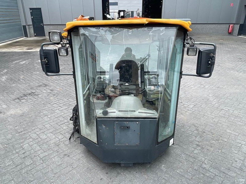 Hyundai HL757-7A-71LB-12012 / 71LB-12013 /71LB-12014-Cabin - תא ופנים הרכב עבור מכונת בנייה: תמונה 2 Hyundai HL757-7A-71LB-12012 / 71LB-12013 /71LB-12014-Cabin - תא ופנים הרכב עבור מכונת בנייה: תמונה 2