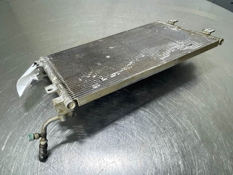 Hyundai HL757-7A-A2W01133-Airco condenser/Klimakondensator - מסגרת/ שלדה עבור מכונת בנייה: תמונה 3 Hyundai HL757-7A-A2W01133-Airco condenser/Klimakondensator - מסגרת/ שלדה עבור מכונת בנייה: תמונה 3