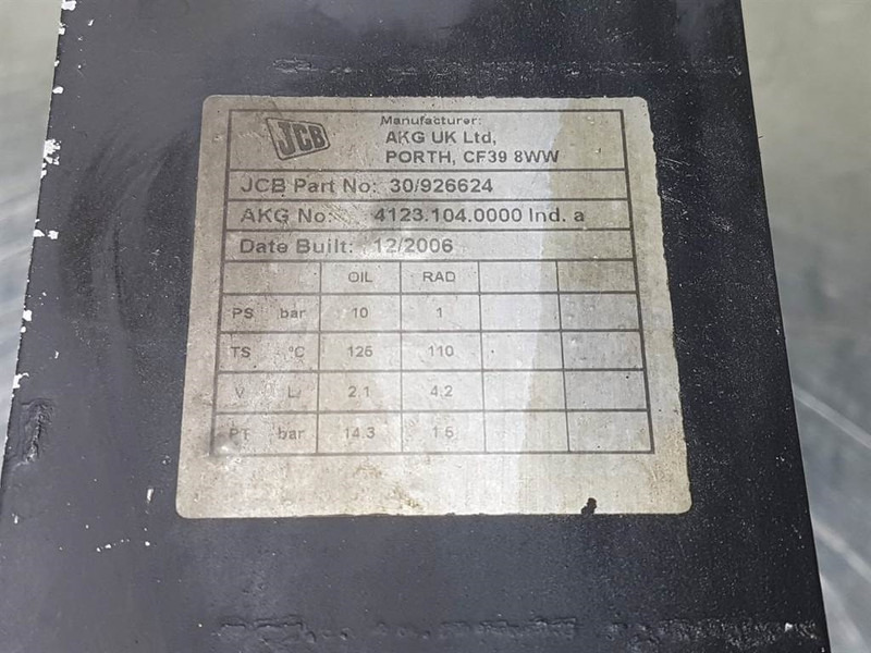 JCB 30/926624-AKG 4123.104.0000-Cooler/Kühler/Koeler - מנוע וחלקים עבור מכונת בנייה: תמונה 4 JCB 30/926624-AKG 4123.104.0000-Cooler/Kühler/Koeler - מנוע וחלקים עבור מכונת בנייה: תמונה 4
