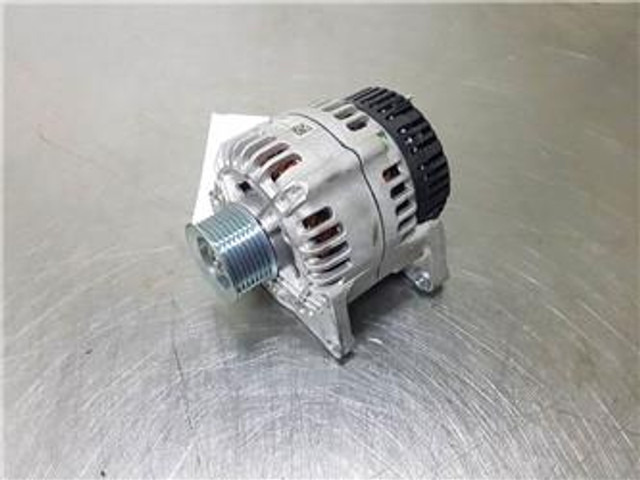 JCB 320/08611-28V 55A-Alternator/Lichtmaschine/Dynamo - מנוע עבור מכונת בנייה: תמונה 1 JCB 320/08611-28V 55A-Alternator/Lichtmaschine/Dynamo - מנוע עבור מכונת בנייה: תמונה 1