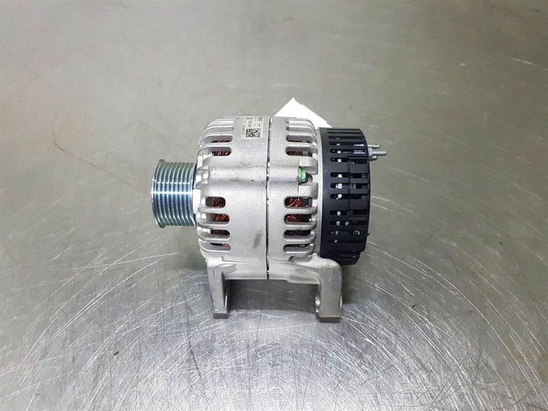 JCB 320/08611-28V 55A-Alternator/Lichtmaschine/Dynamo - מנוע עבור מכונת בנייה: תמונה 2 JCB 320/08611-28V 55A-Alternator/Lichtmaschine/Dynamo - מנוע עבור מכונת בנייה: תמונה 2