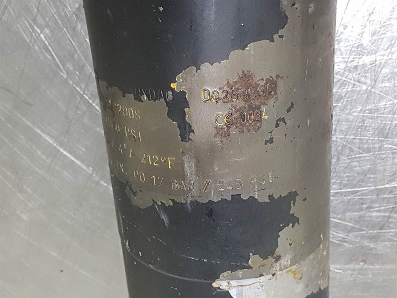 JCB 426E AGRI HT-32/925790-Accumulator/Hydrospeicher - חלקי הידרוליקה עבור מכונת בנייה: תמונה 5 JCB 426E AGRI HT-32/925790-Accumulator/Hydrospeicher - חלקי הידרוליקה עבור מכונת בנייה: תמונה 5