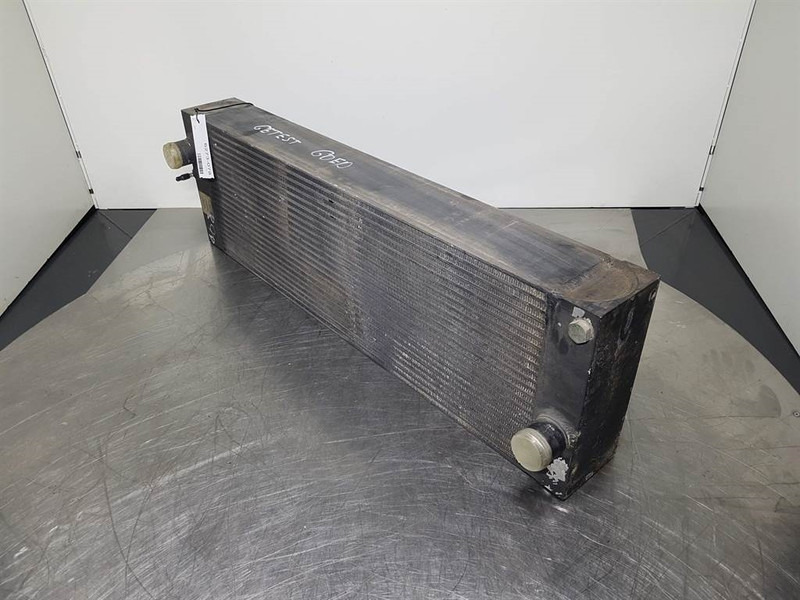 JCB 426E AGRI HT - Cooler/Kühler/Koeler - מנוע וחלקים עבור מכונת בנייה: תמונה 2 JCB 426E AGRI HT - Cooler/Kühler/Koeler - מנוע וחלקים עבור מכונת בנייה: תמונה 2