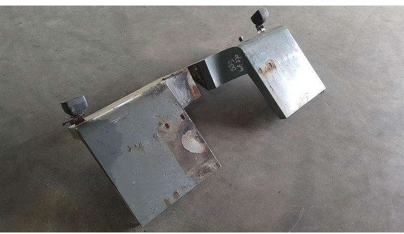 Komatsu WA 270 - 3 - Fender/Kotflügel/Spatbord - כנפון עבור מכונת בנייה: תמונה 4 Komatsu WA 270 - 3 - Fender/Kotflügel/Spatbord - כנפון עבור מכונת בנייה: תמונה 4